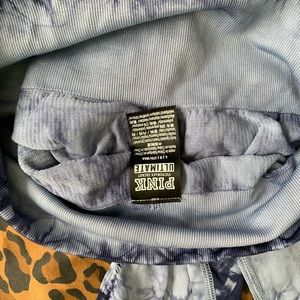 VS PINK ultimate tie dye leggings